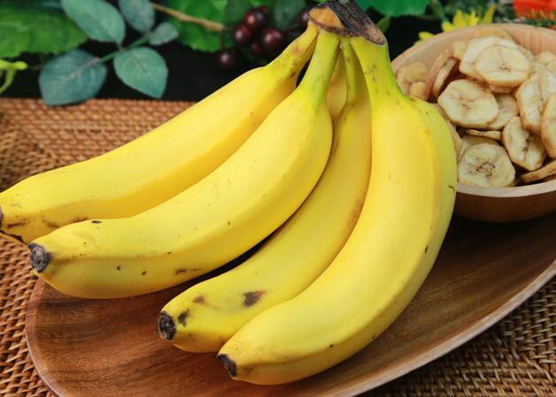 香蕉适合晚上吃吗