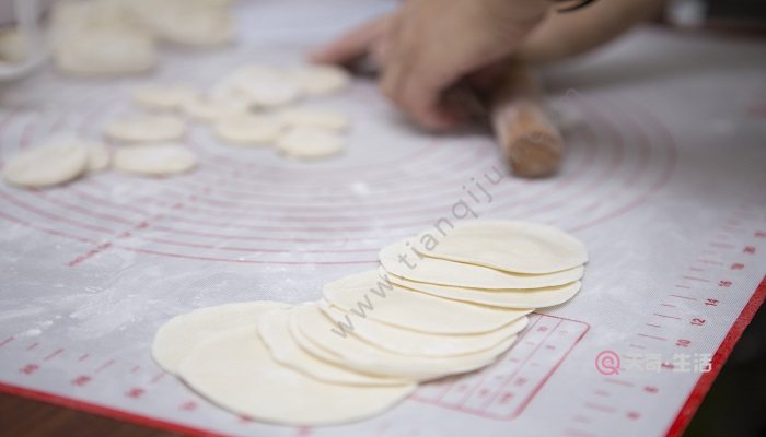 饺子皮的30种吃法 剩饺子皮怎么做好吃