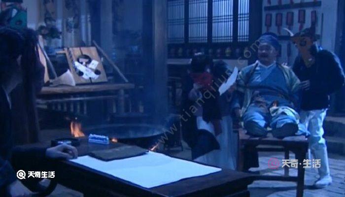 太平天国运动,白莲教,义和团等起义时,不乏以老虎凳,辣椒水,夹棍等