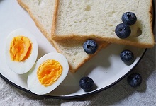 水煮蛋热量 白水煮蛋能减肥吗