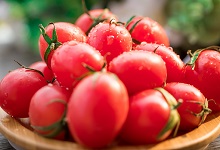 西瓜和西红柿能一起吃吗 西红柿能和西瓜同食吗