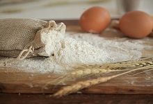 全麦粉和高筋粉的区别 全麦粉和高筋粉有什么不同