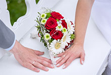 一句简短的结婚祝福语 有哪些简单的结婚祝福句子