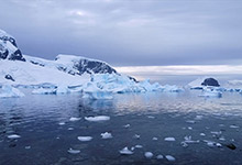 冰主要在南极还是北极 南极冰多还是北极