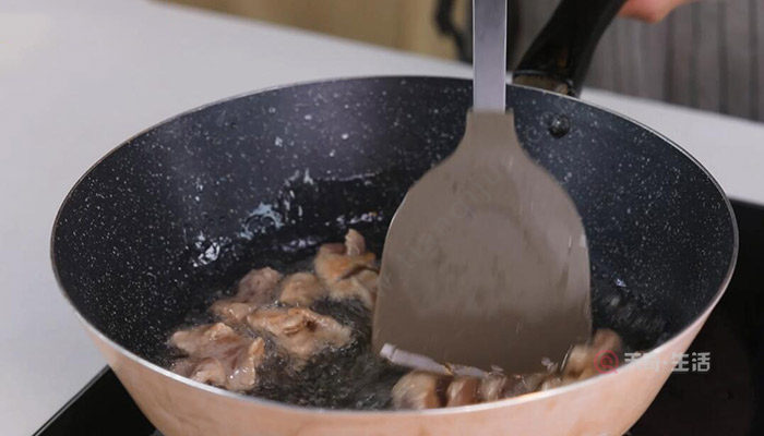 辣椒炒肉的做法