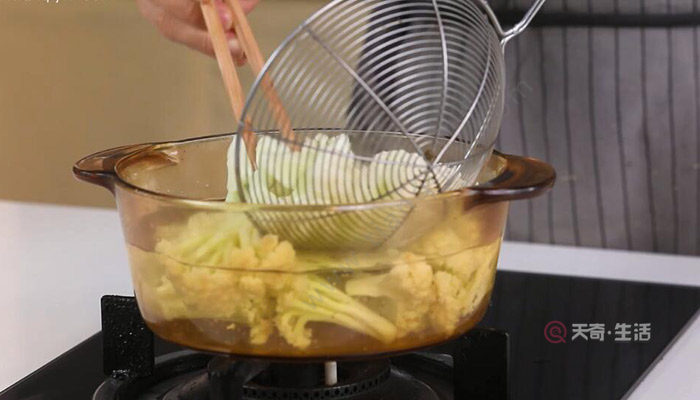 花菜炒肉的做法