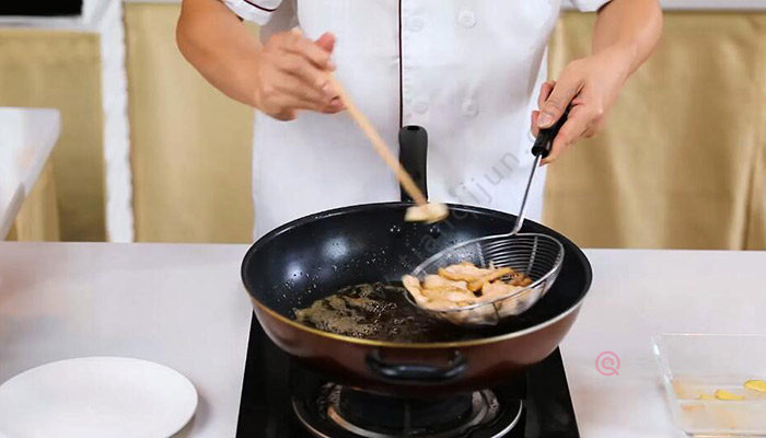 糖醋里脊的家常做法