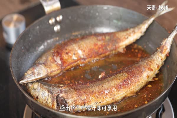 香煎秋刀鱼的做法 香煎秋刀鱼怎么做