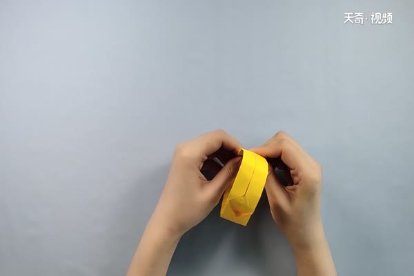 手镯怎么折 手镯的简单折法