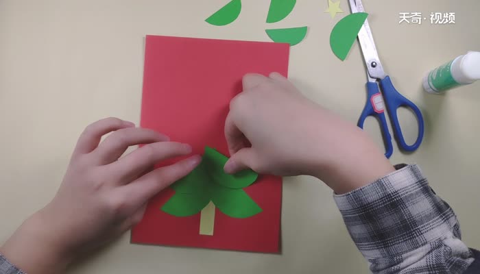 圣诞树贺卡的做法 圣诞卡片怎么做