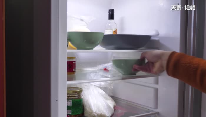 冰箱味道很重怎样去除 冰箱味道很重什么原因