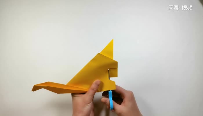 幼儿园简单的腕龙折纸 腕龙的简单折法