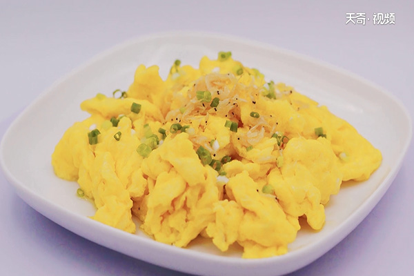 虾米炒鸡蛋的做法