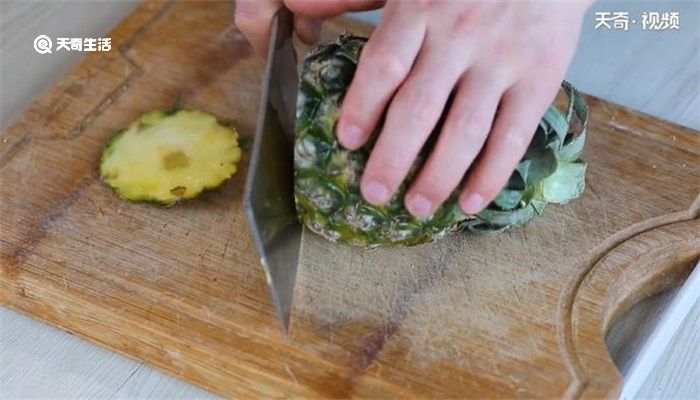 菠萝怎么削皮 教你怎么削菠萝皮