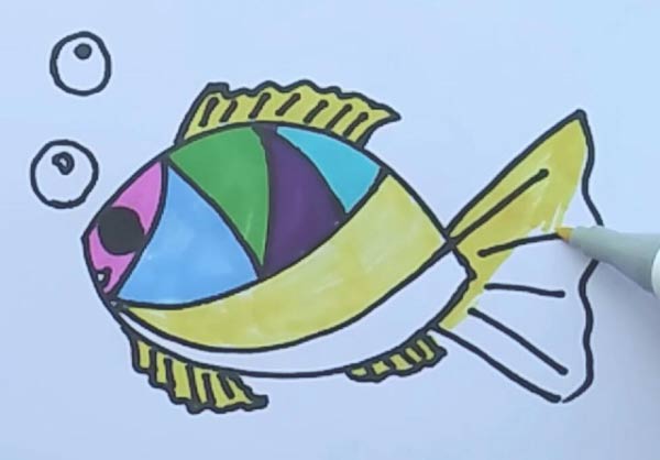 鱼的简笔画 幼儿园鱼的简笔画,