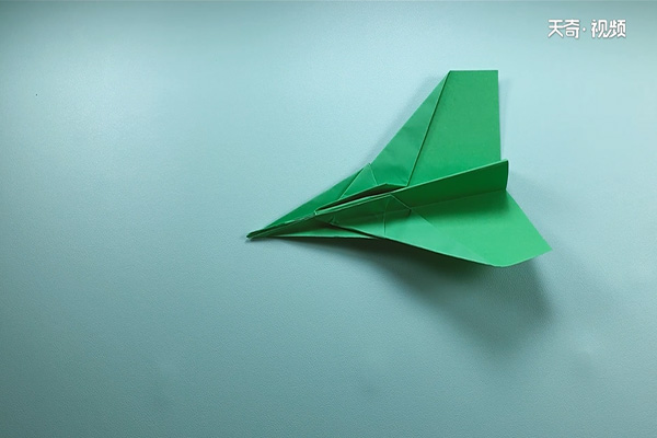 直线纸飞机怎么折