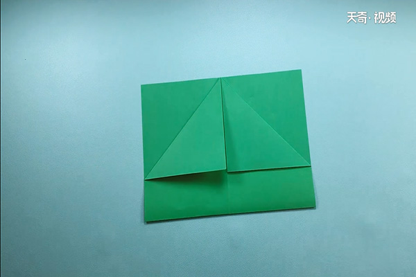 直线纸飞机的折法