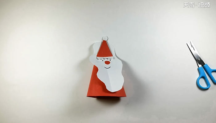 圣诞老人简单折纸图片